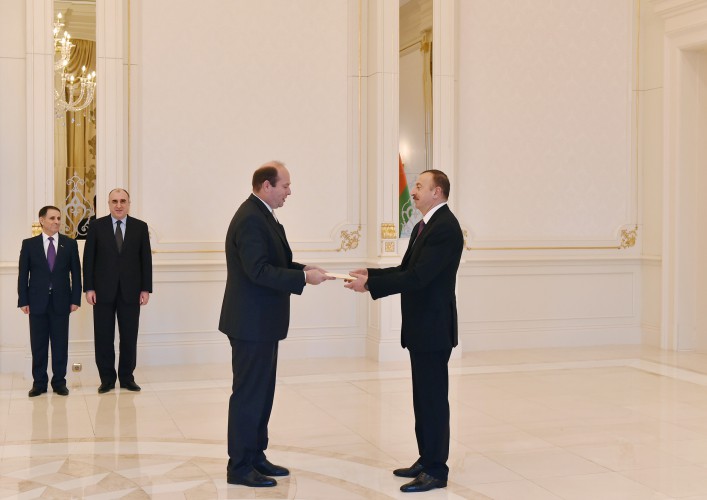 İlham Əliyev Avstriya və Əfqanıstanın Azərbaycanda yeni təyin olunmuş səfirlərinin etimadnaməsini qəbul edib (ƏLAVƏ OLUNUB) (FOTO)