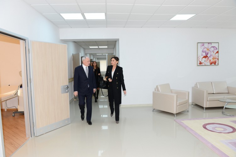 Mehriban Əliyeva Respublika Uşaq Sanatoriyasında yenidənqurmadan sonra yaradılan şəraitlə tanış olub  (FOTO)