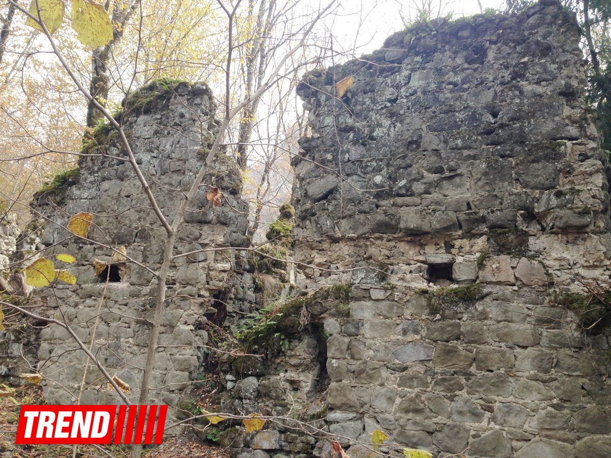 Sirli Azərbaycan: "Qırxqız" qəsri (FOTO)