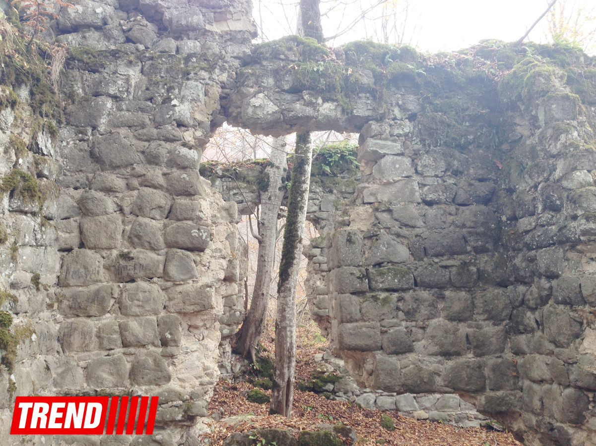 Sirli Azərbaycan: "Qırxqız" qəsri (FOTO)