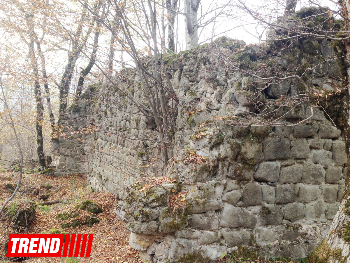 Sirli Azərbaycan: "Qırxqız" qəsri (FOTO)