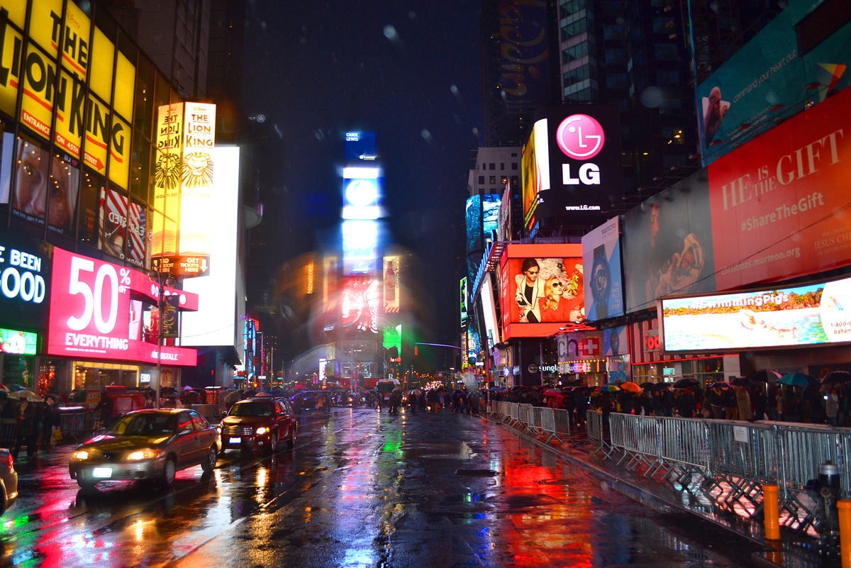 Nyu-York azərbaycanlının gözü ilə: "Times Square – meqapolisin neon ürəyi (FOTO)