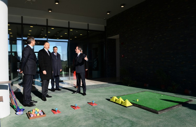 Prezident İlham Əliyev "Xəyal Adası" layihəsi üzrə görülən işlərin gedişi ilə tanış olub (FOTO)