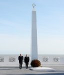 Prezident İlham Əliyev Sumqayıtda istirahət parkında aparılan yenidənqurma işləri ilə tanış olub (FOTO)