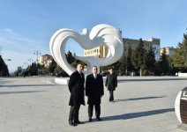 Prezident İlham Əliyev Sumqayıtda istirahət parkında aparılan yenidənqurma işləri ilə tanış olub (FOTO)