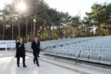 Prezident İlham Əliyev Sumqayıtda istirahət parkında aparılan yenidənqurma işləri ilə tanış olub (FOTO)