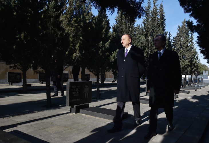 Prezident İlham Əliyev Sumqayıtda istirahət parkında aparılan yenidənqurma işləri ilə tanış olub (FOTO)