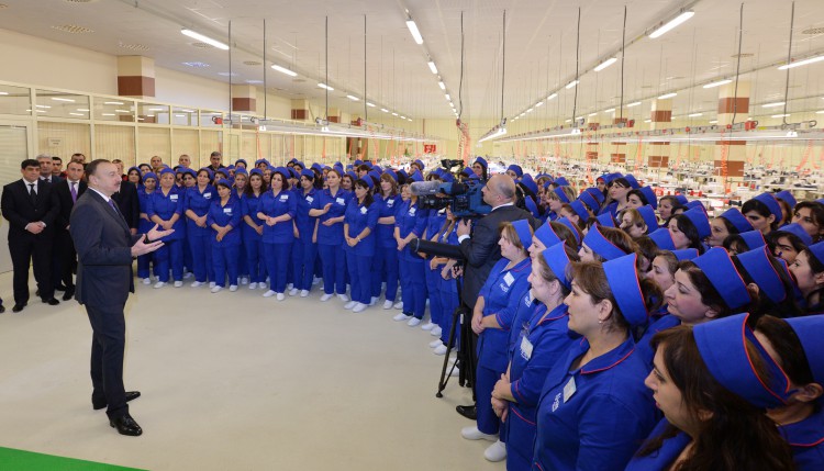 Prezident İlham Əliyev: Azərbaycanda heç bir çətinlik gözlənilmir (FOTO)