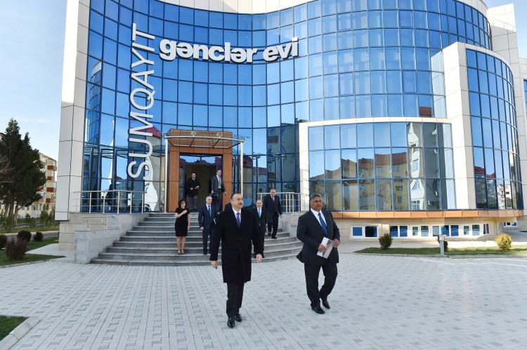 Sumqayıtda Gənclər Evi istifadəyə verilib (FOTO)