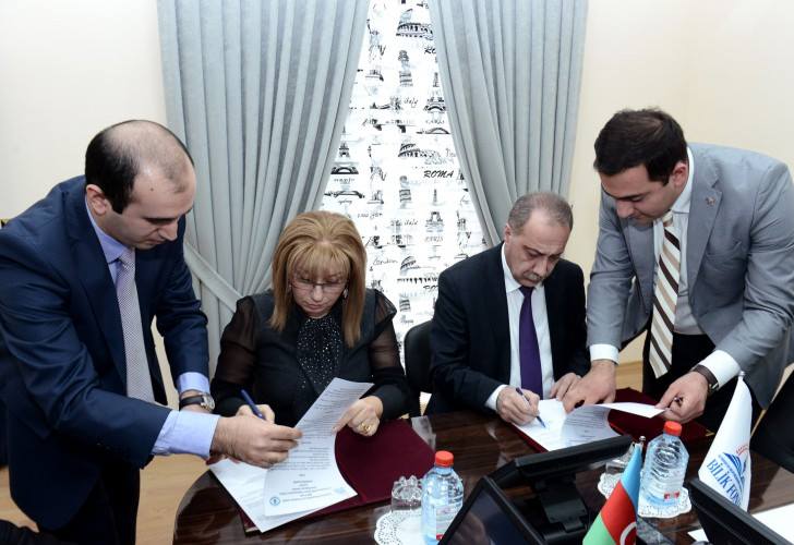 Bilik Fondu İnsan Hüquqları İnstitutu ilə saziş imzaladı (FOTO)