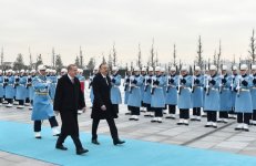 Azərbaycan Prezidenti İlham Əliyevin Türkiyədə rəsmi qarşılanma mərasimi keçirilib (FOTO)