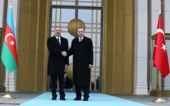 Azərbaycan Prezidenti İlham Əliyevin Türkiyədə rəsmi qarşılanma mərasimi keçirilib (FOTO)