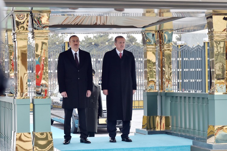 Azərbaycan Prezidenti İlham Əliyevin Türkiyədə rəsmi qarşılanma mərasimi keçirilib (FOTO)
