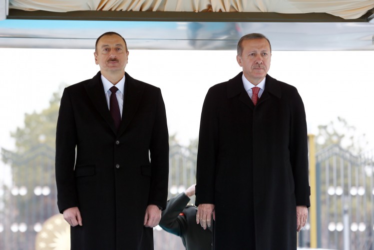 Azərbaycan Prezidenti İlham Əliyevin Türkiyədə rəsmi qarşılanma mərasimi keçirilib (FOTO)