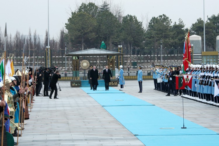 Azərbaycan Prezidenti İlham Əliyevin Türkiyədə rəsmi qarşılanma mərasimi keçirilib (FOTO)