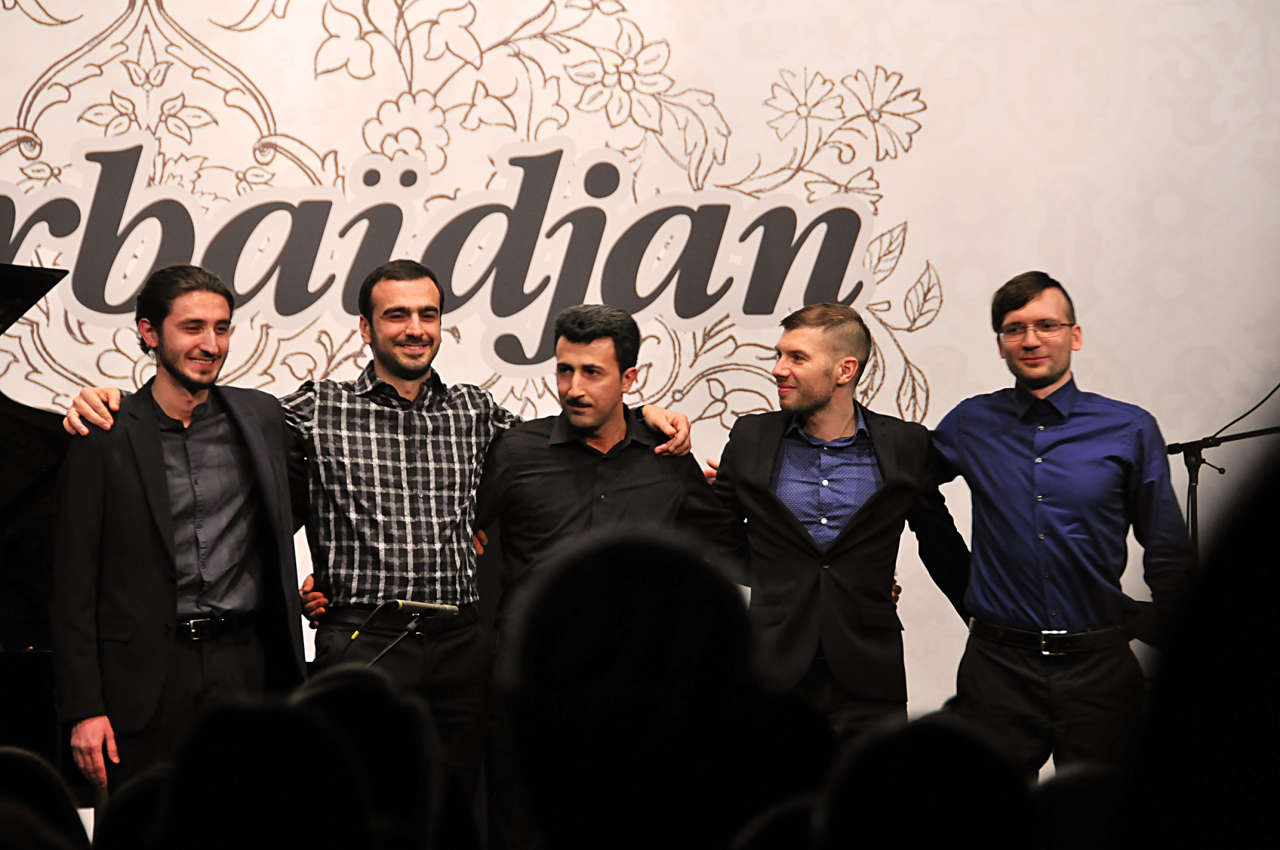 Heydər Əliyev Fondunun təşkilatçılığı ilə Fransanın Mejev şəhərində Azərbaycan mədəniyyət günlərinin açılışı olub (FOTO)