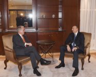 İlham Əliyev Münhen Beynəlxalq Təhlükəsizlik Konfransının sədri ilə görüşüb (FOTO)