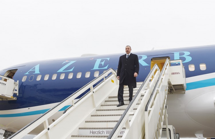 Prezident İlham Əliyev Almaniyaya işgüzar səfərə gəlib (FOTO)