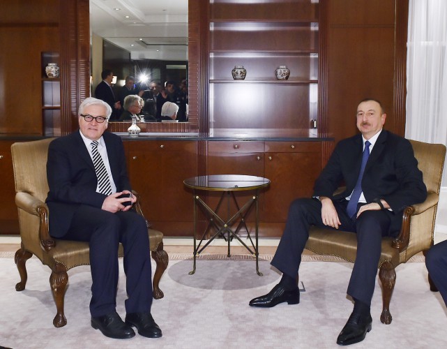 İlham Əliyev Almaniyanın xarici işlər üzrə federativ naziri Frank-Valter Ştaynmayer ilə görüşüb (FOTO)