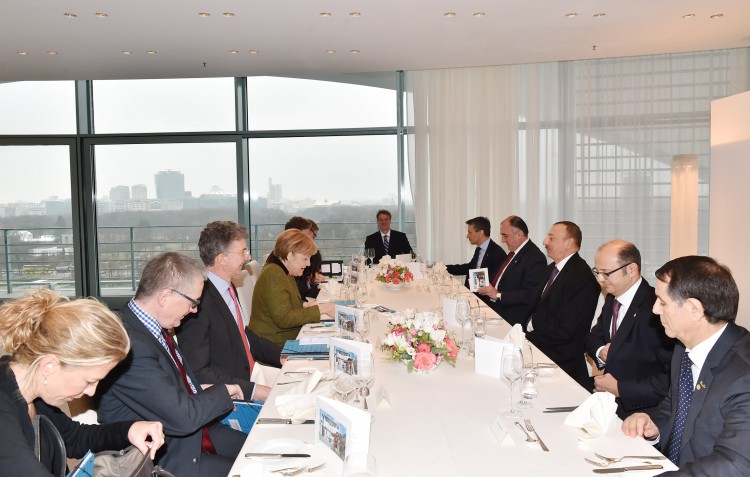 Berlində İlham Əliyev və Angela Merkel görüşüblər (FOTO)