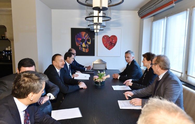Davosda Azərbaycan və İsveçrə prezidentlərinin görüşü olub (FOTO)