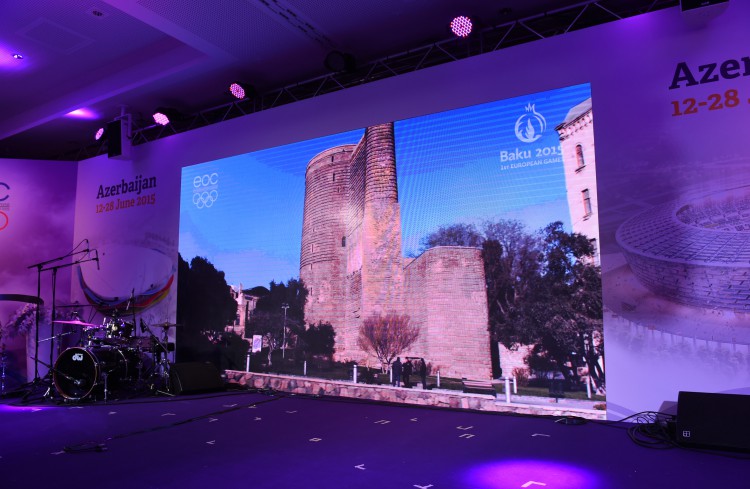 İlham Əliyev Davosda “Bakı 2015” ilk Avropa Oyunlarının təqdimatında iştirak edib (FOTO)
