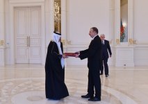 İlham Əliyev Qətərin Azərbaycanda yeni təyin olunmuş səfirinin etimadnaməsini qəbul edib