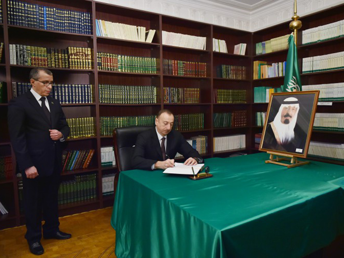 İlham Əliyev Səudiyyə Ərəbistanının Azərbaycandakı səfirliyində olub