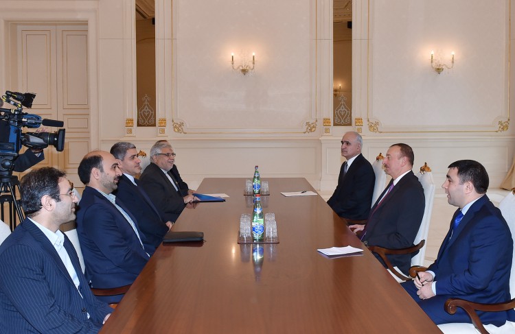 Prezident İlham Əliyev İranın iqtisadi məsələlər və maliyyə nazirini qəbul edib