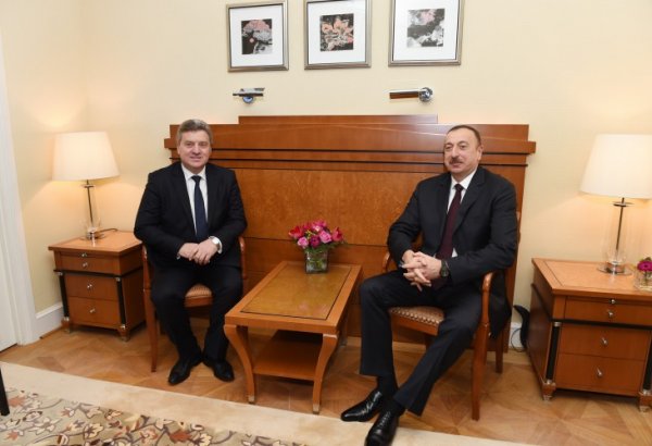 Azərbaycan Prezidenti İlham Əliyev keçmiş Yuqoslaviya Makedoniyasının Prezidenti ilə görüşüb  (FOTO)
