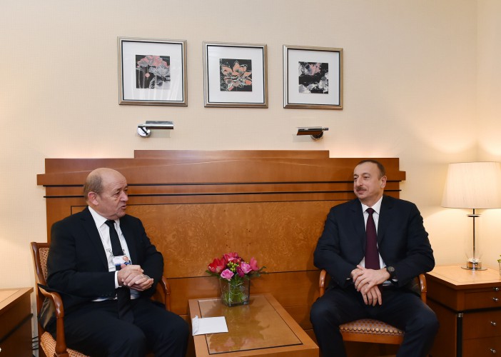 Azərbaycan Prezidenti İlham Əliyev Münxendə Fransanın müdafiə naziri ilə görüşüb  (FOTO)