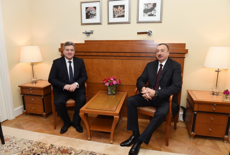 Azərbaycan Prezidenti İlham Əliyev keçmiş Yuqoslaviya Makedoniyasının Prezidenti ilə görüşüb  (FOTO)