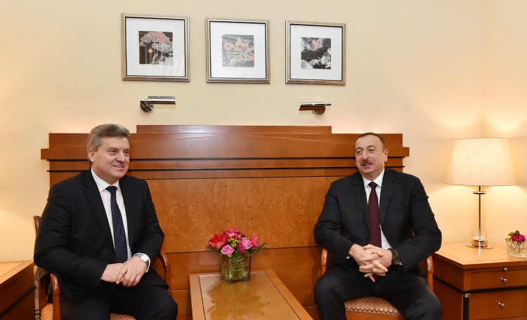 Azərbaycan Prezidenti İlham Əliyev keçmiş Yuqoslaviya Makedoniyasının Prezidenti ilə görüşüb  (FOTO)