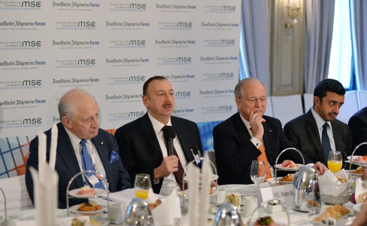 Prezident İlham Əliyev: Azərbaycandan daxil olan qaz Avropa istehlakçılarının yaxın gələcəkdə əldə edəcəyi yeganə yeni qaz mənbəyidir  (FOTO)