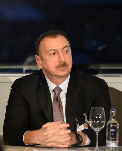 İlham Əliyev və xanımı Münxen Təhlükəsizlik Konfransı çərçivəsində “Ukraynadan əlavə - Avropada həll olunmamış münaqişələr” mövzusunda panel müzakirəsində iştirak ediblər (FOTO)