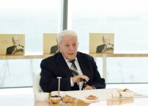 Azərbaycanın birinci xanımı Mehriban Əliyeva xalq artisti Əlibaba Məmmədov ilə görüşüb (FOTO)
