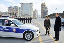 İlham Əliyev Daxili İşlər Nazirliyinin qurumları üçün yeni alınan avtomobillərin istifadəyə verilməsi mərasimində iştirak edib (FOTO)