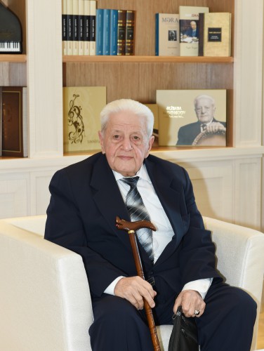 Azərbaycanın birinci xanımı Mehriban Əliyeva xalq artisti Əlibaba Məmmədov ilə görüşüb (FOTO)