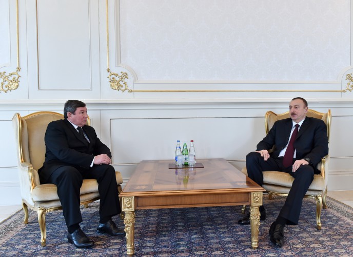 İlham Əliyev Qırğızıstanın yeni səfirinin etimadnaməsini qəbul edib
