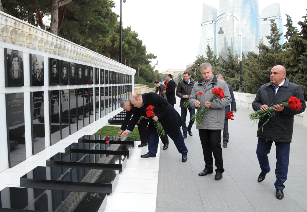 Azərbaycan yığılan traktorlar xarici bazarlara çıxarılır (FOTO)
