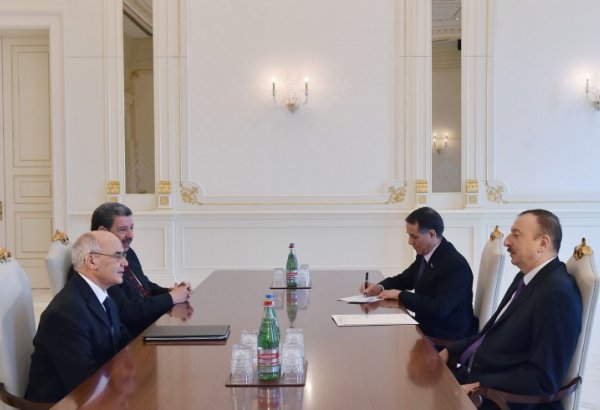 Prezident İlham Əliyev Əlcəzairin energetika nazirini qəbul edib