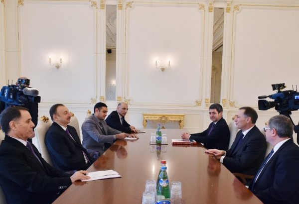 İlham Əliyev Fransa Senatının nümayəndə heyətini qəbul edib