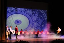 Plov, ləvəngi, qızardılmış quzu əti... (FOTO)
