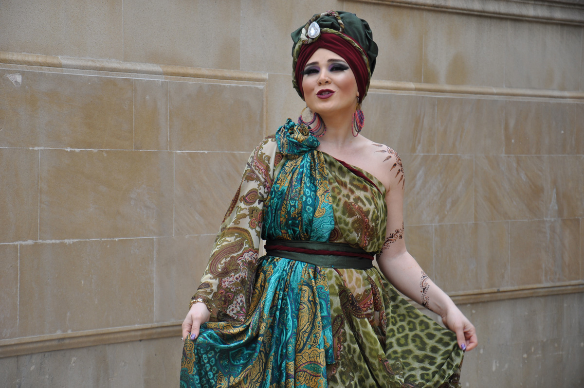 Elnarə "Avaz"la türk xalqlarına səsləndi (FOTO)