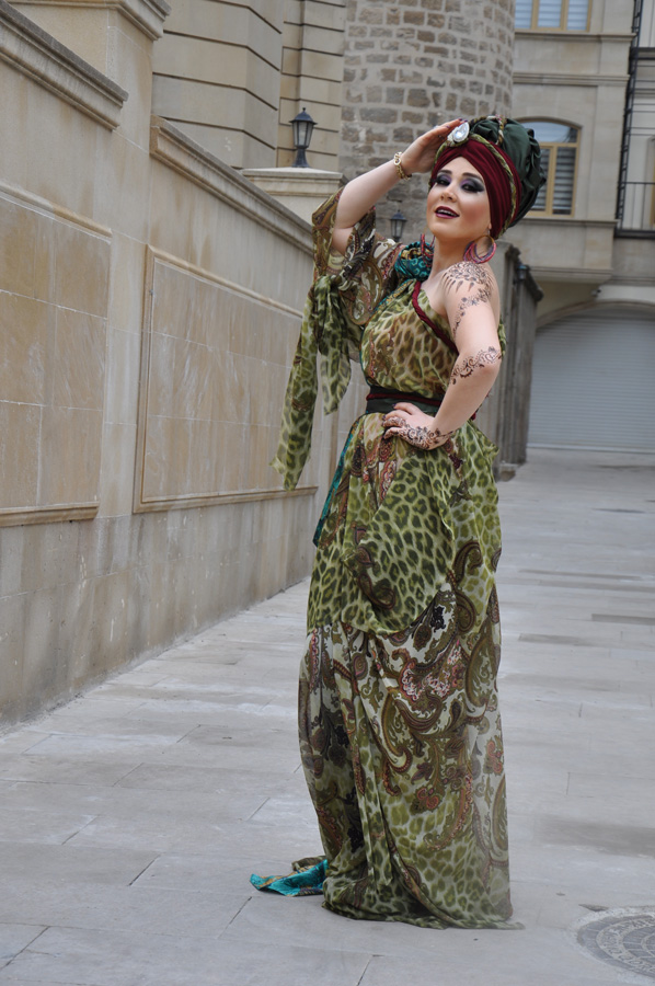 Elnarə "Avaz"la türk xalqlarına səsləndi (FOTO)