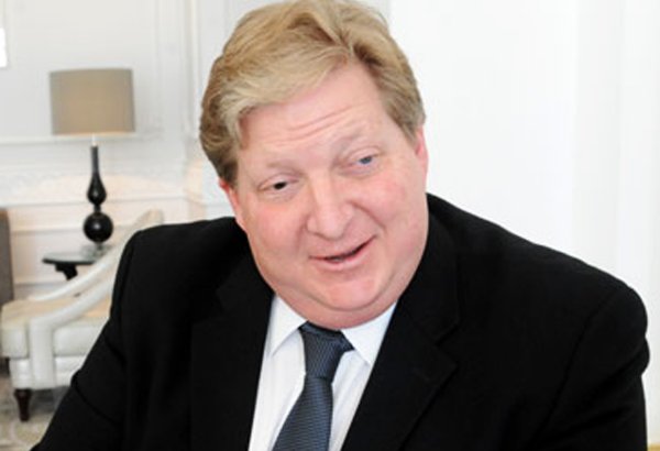 Devid Merkel: Obama Azərbaycana münasibətdə məntiqsiz siyasət yürüdür