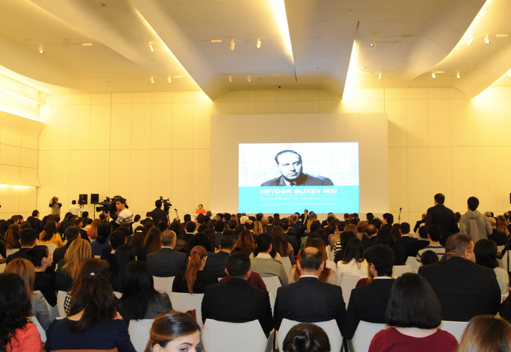 "Heydər Əliyev və Azərbaycan elmi" mövzusunda elmi-praktik seminar keçirilib (FOTO)