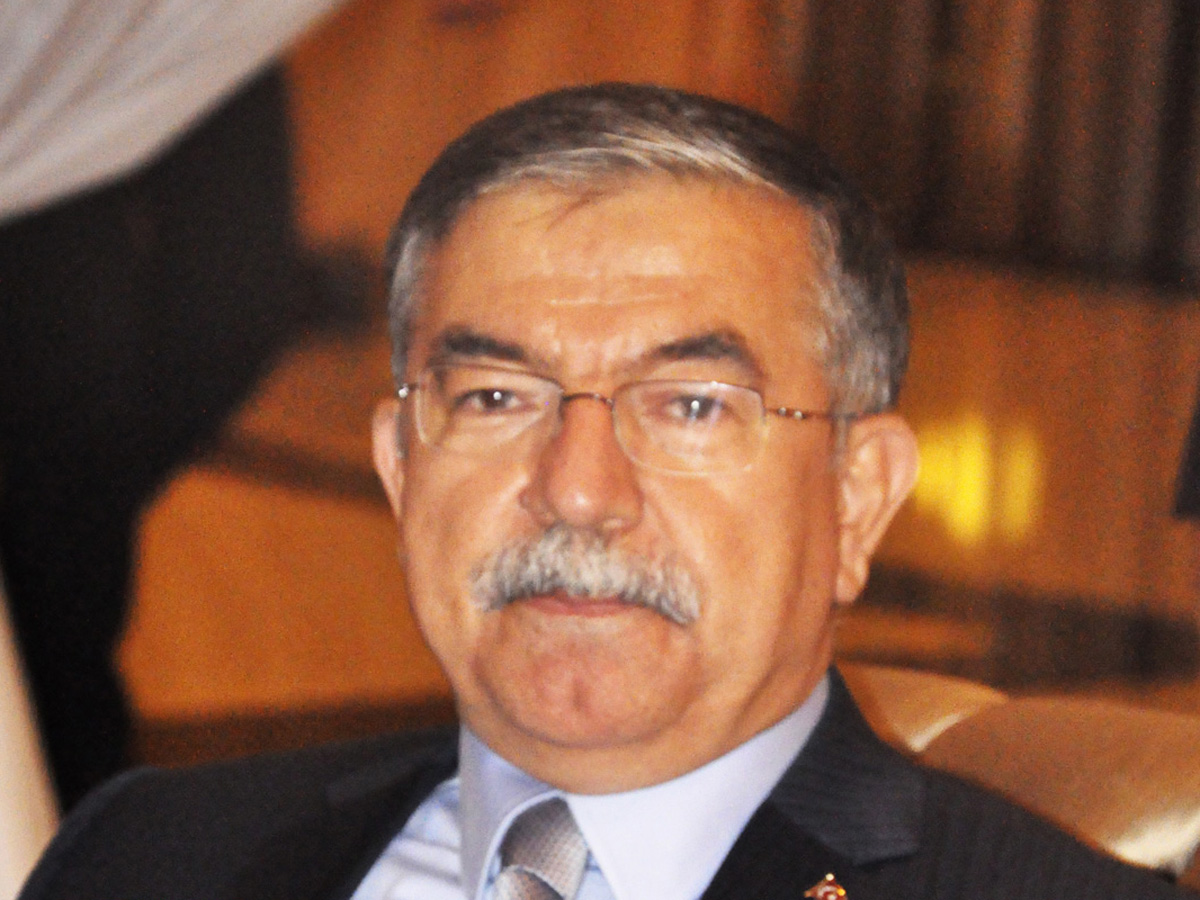 Xalqın istədiyi partiya ilə koalisiya üçün əlimizdən gələni edəcəyik - müdafiə naziri