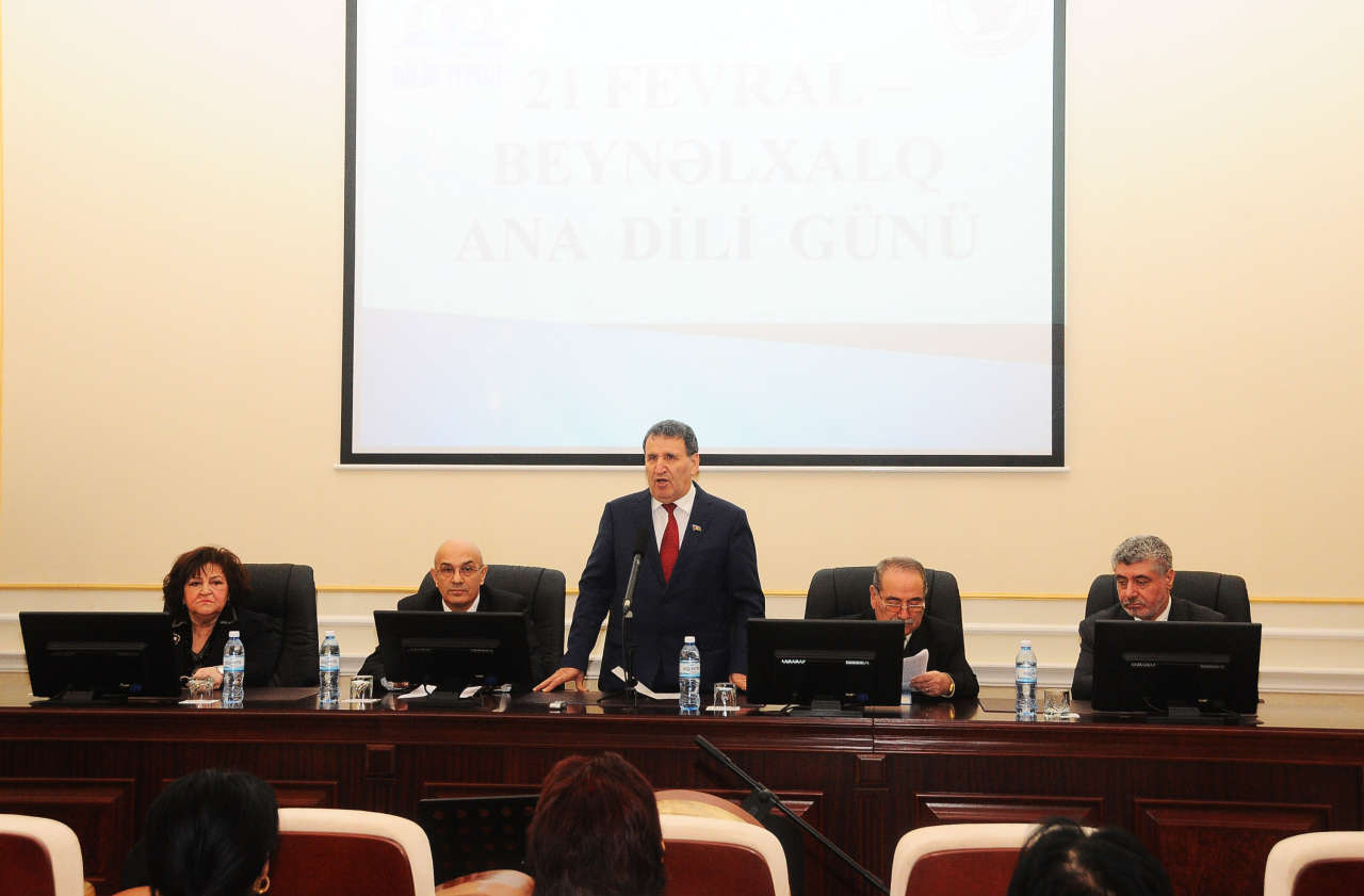Dədə Qorqud sözünün işığında (FOTO)