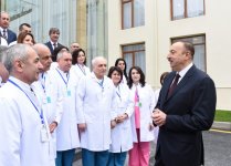 Prezident İlham Əliyev Mingəçevir Şəhər Mərkəzi Xəstəxanasında aparılan yenidənqurma işləri ilə tanış olub (FOTO)